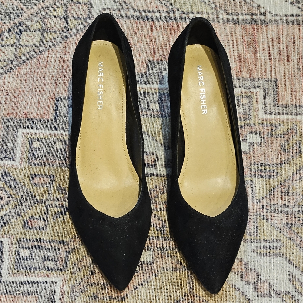 Marc Fisher Black Pointed Toe Heels